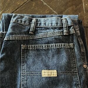 Wrangler carpenter Blue Relaxed Fit Jeans with Vintage Appeal 36 x 30